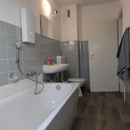 Interaktiv Appartements In Ratingen - Duesseldorferstrasse Exterior photo